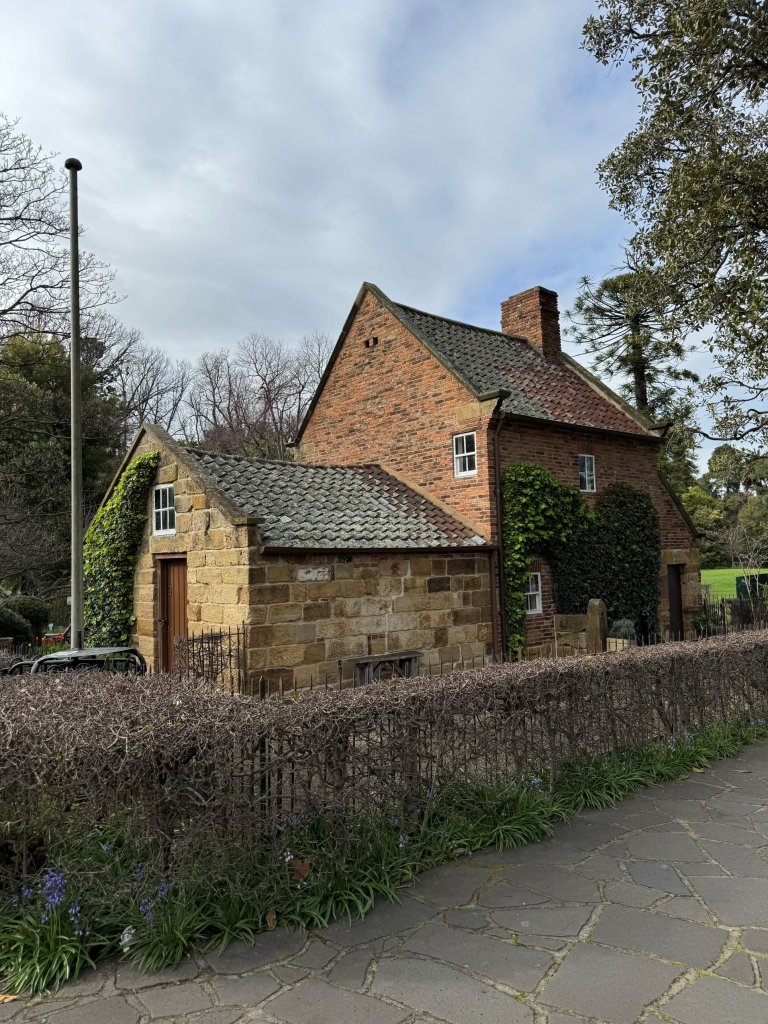 Cook's Cottage back.jpg