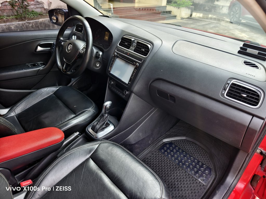 VW Polo (7).jpg