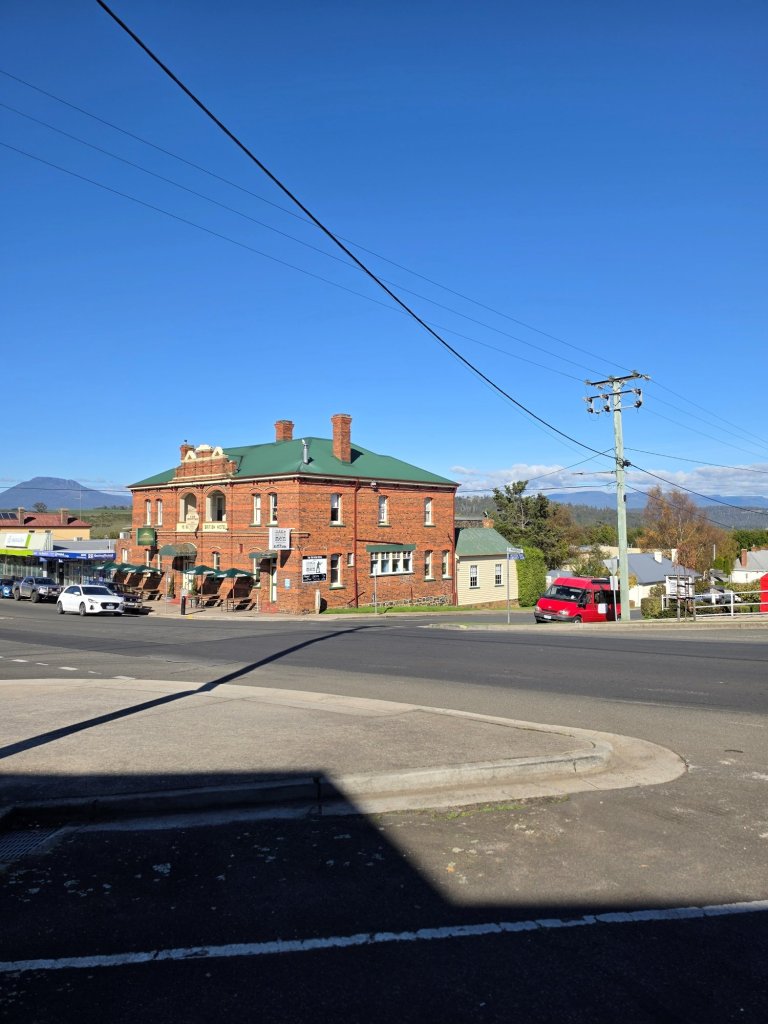 Deloraine town.jpg