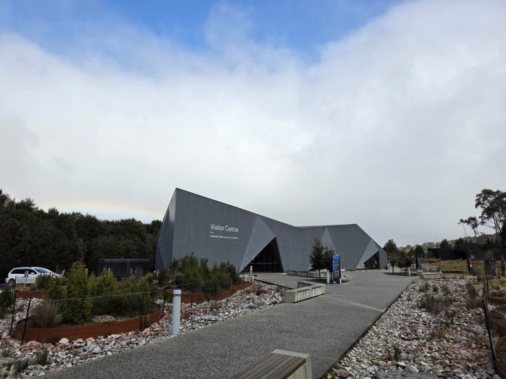 Cradle mt visitor centre.jpg