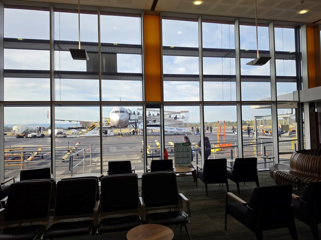 hobart airport.jpg