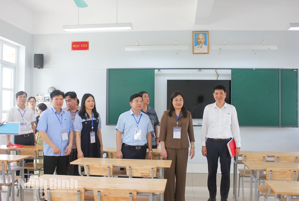 kiem-tra-cong-tac-chuan-bi-ky-thi-tot-nghiep-thpt-nam-2026-tai-cac-diem-thi-87572.jpg