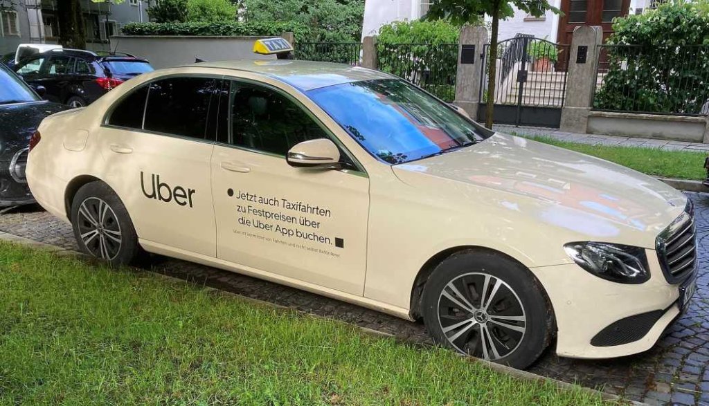 uber-taxi-2.jpg