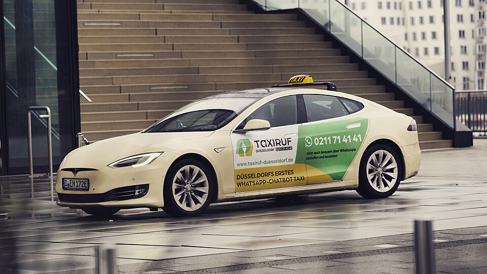 Taxi_ruf_düsseldorf.jpg