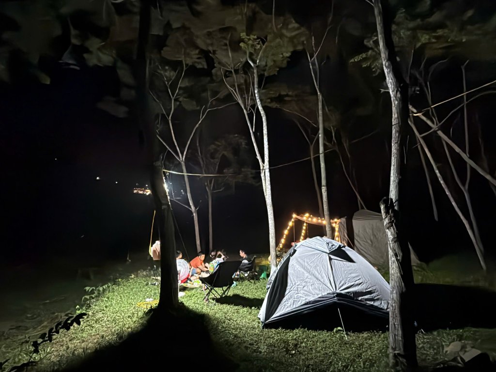 căm trại đêm.jpg