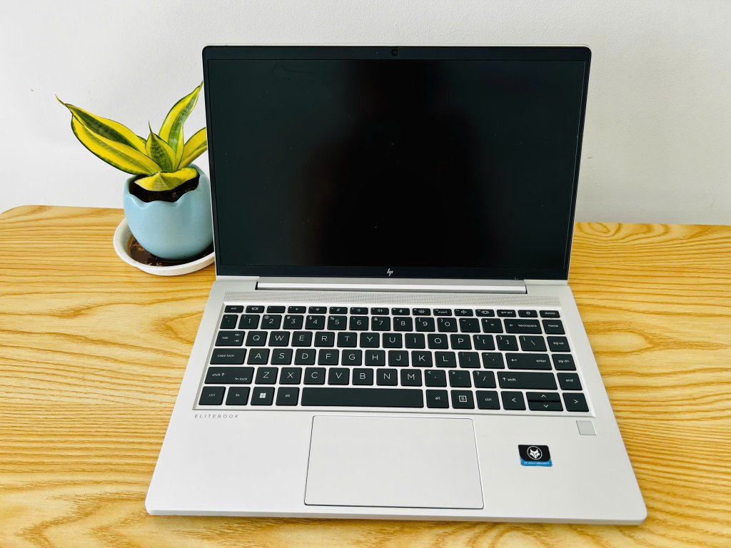HP Elitebook 645 G9 (1).jpg