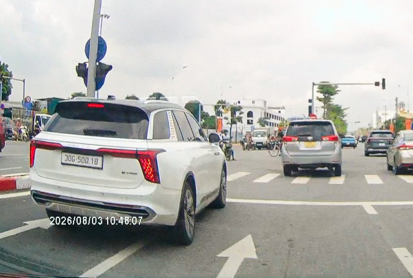 Hongqi.JPG