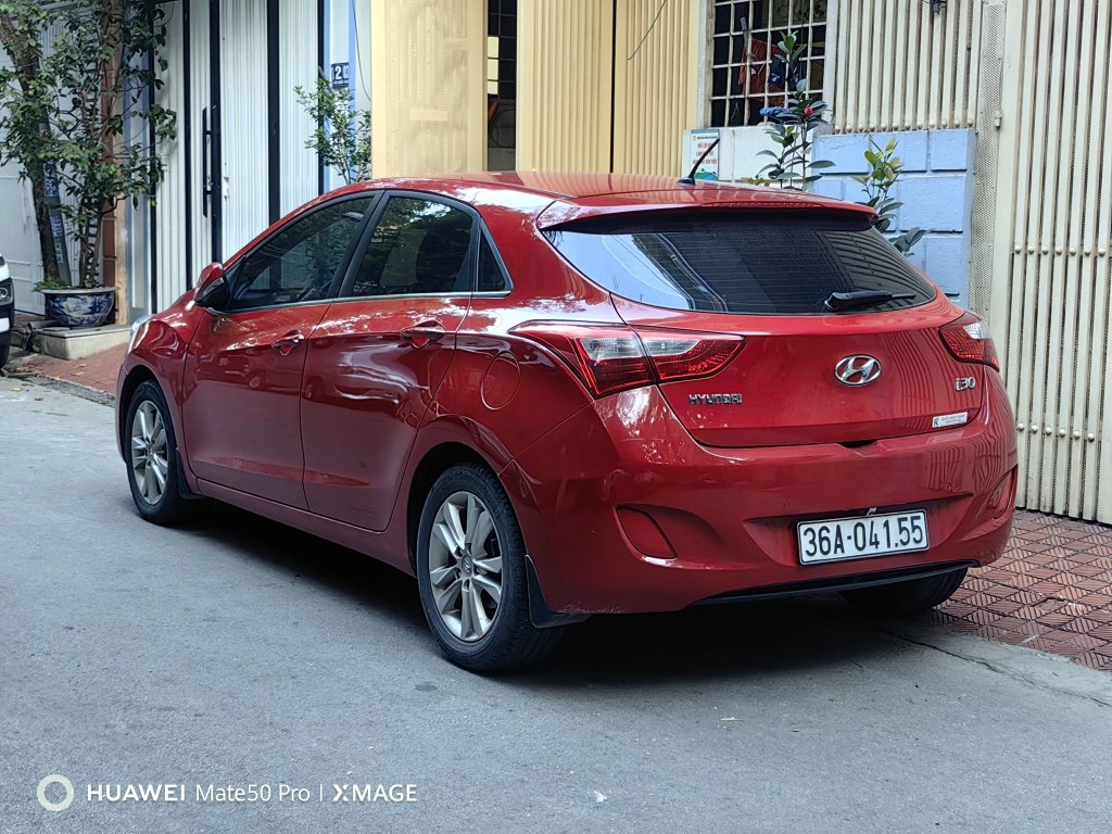 Hyundai i30 2012 (2).jpg