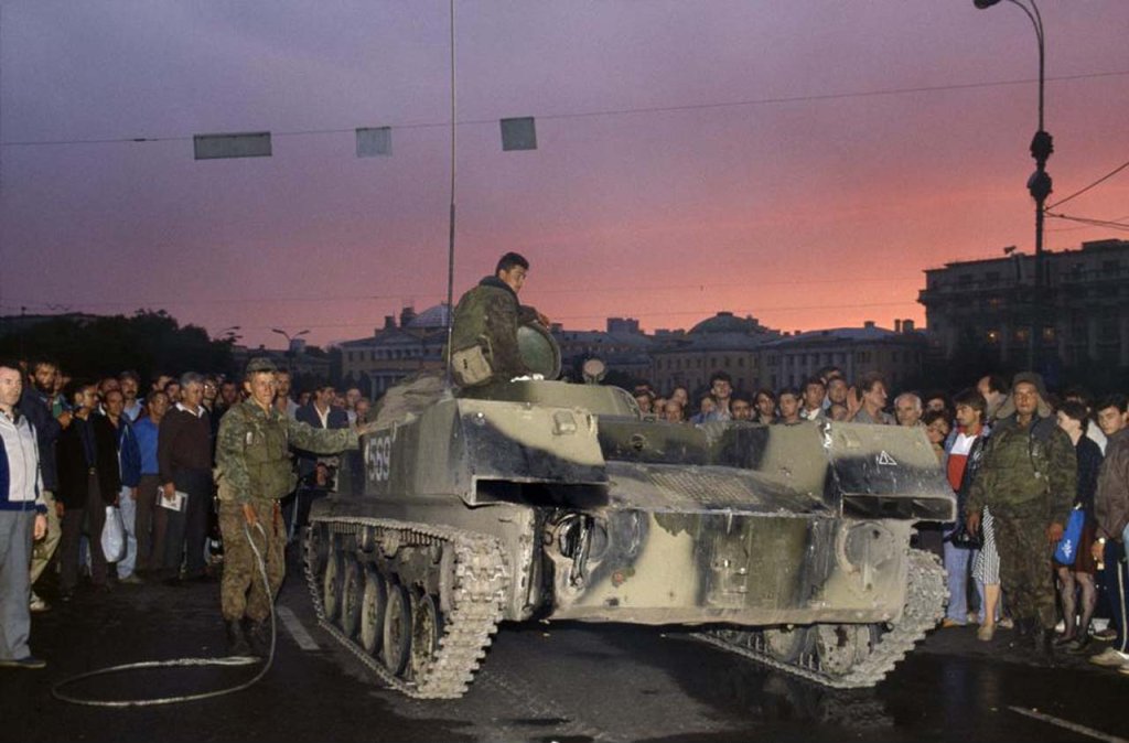 Nga 1991_8_19 (28).jpg