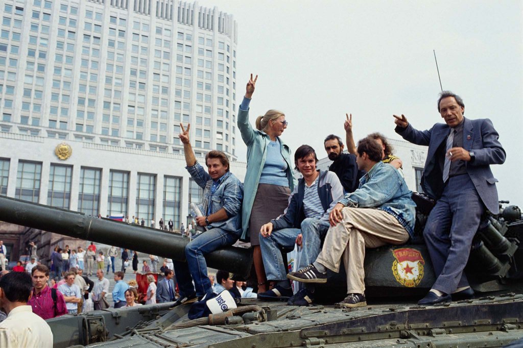 Nga 1991_8_20 (13).jpg