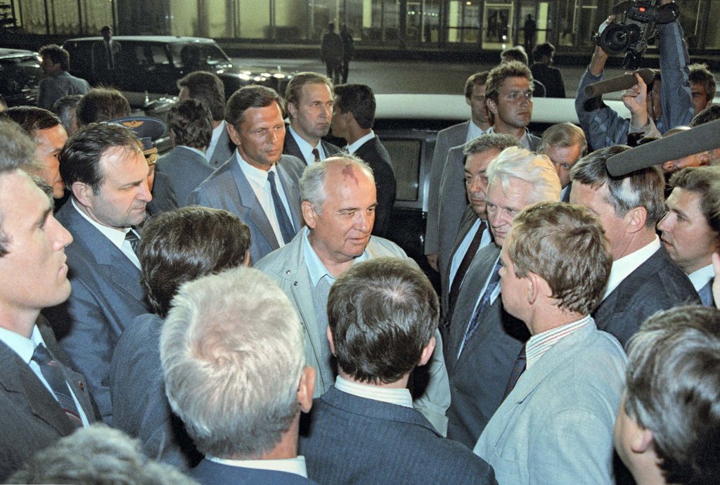 Nga 1991_8_22 (5).jpg
