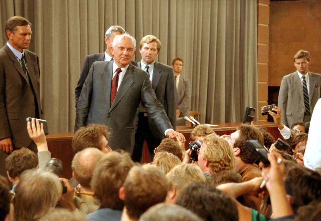 Nga 1991_8_22 (102).jpg