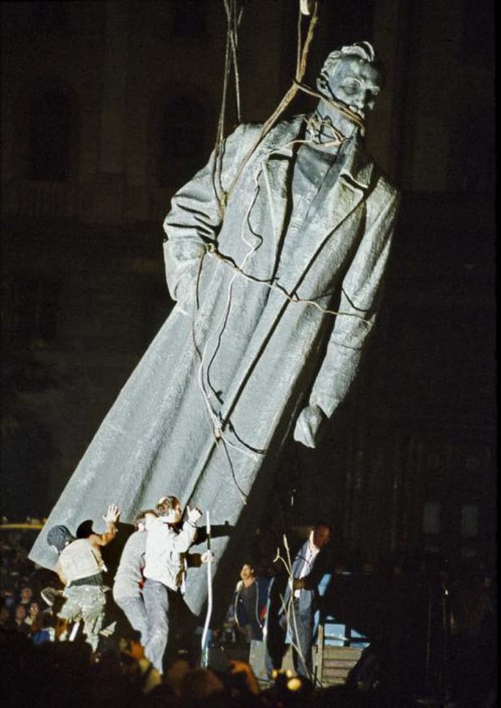 Nga 1991_8_22 (122).jpg