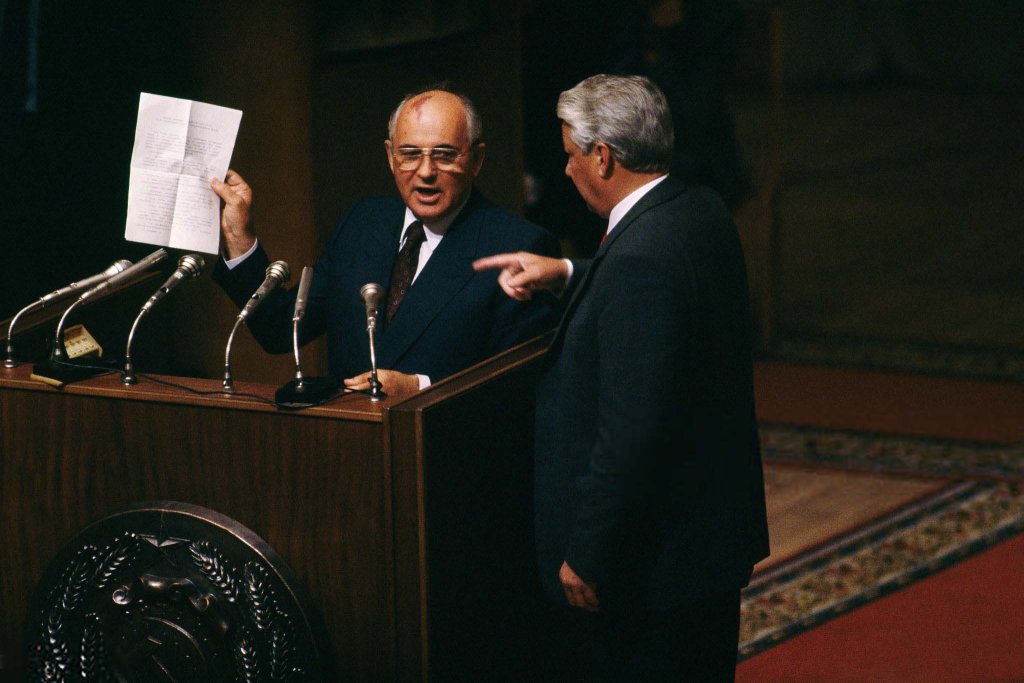 Nga 1991_8_23 (8).jpg