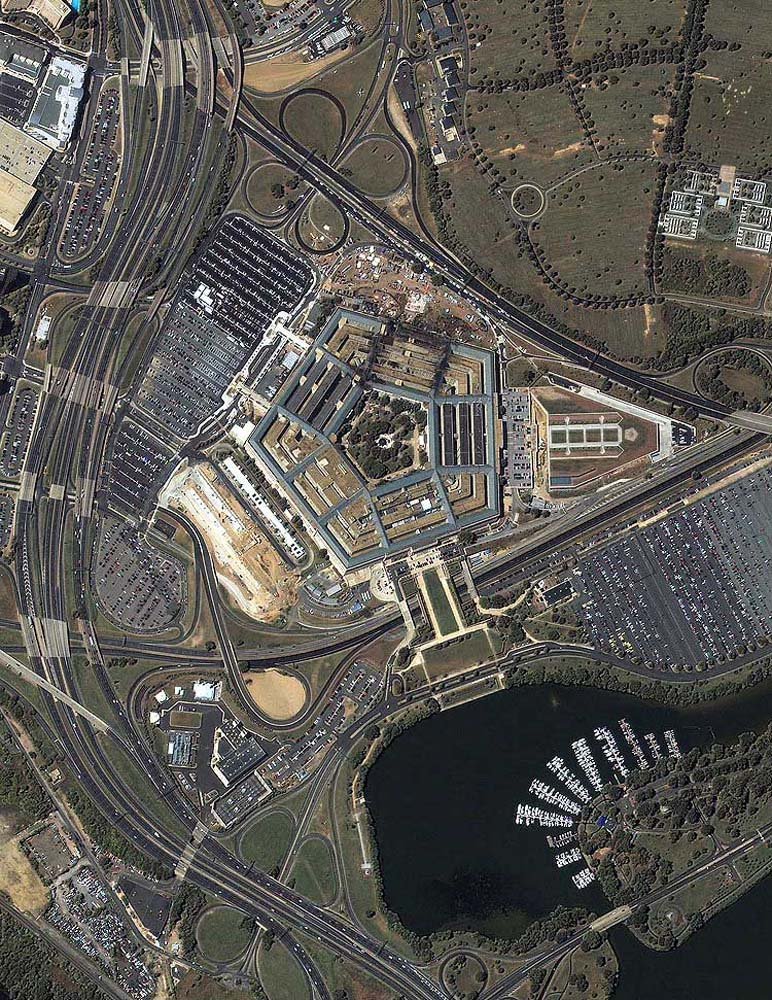 PENTAGON 2001_9_11 (4).jpg