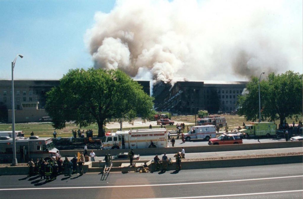 PENTAGON 2001_9_11 (8).jpg