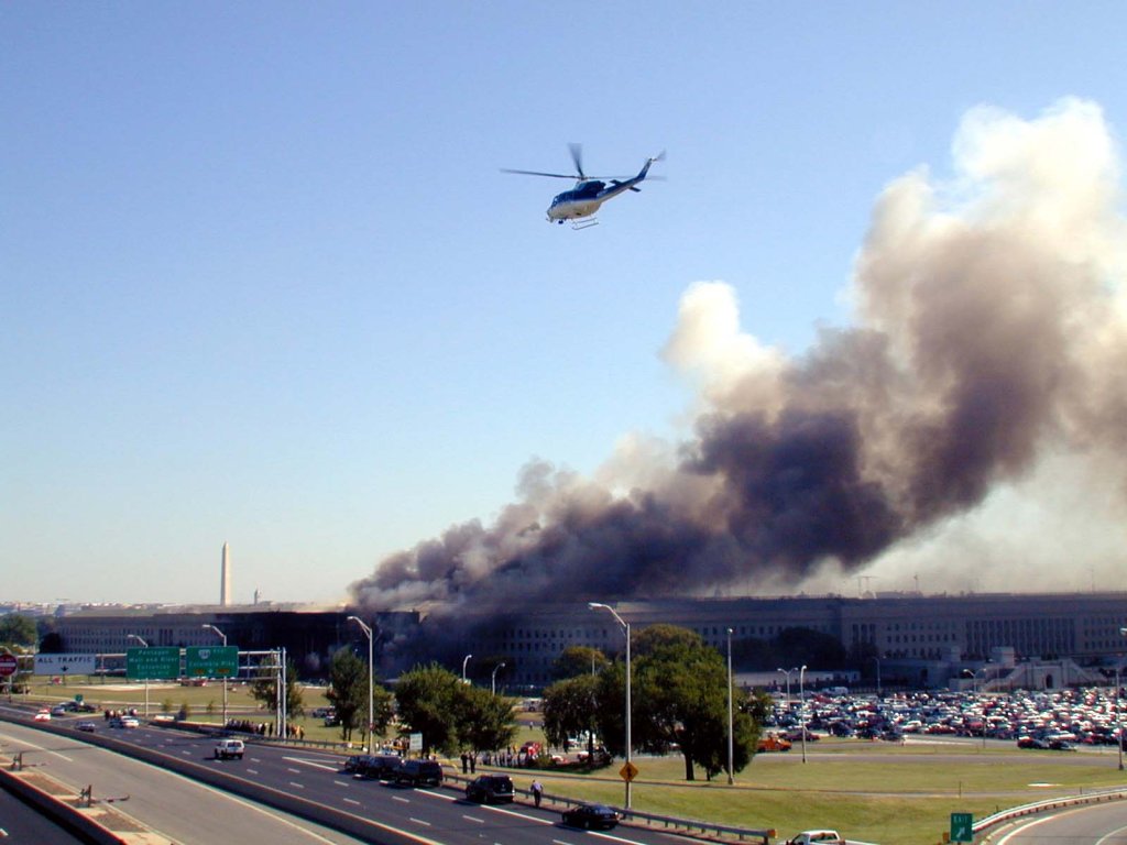 PENTAGON 2001_9_11 (9).jpg