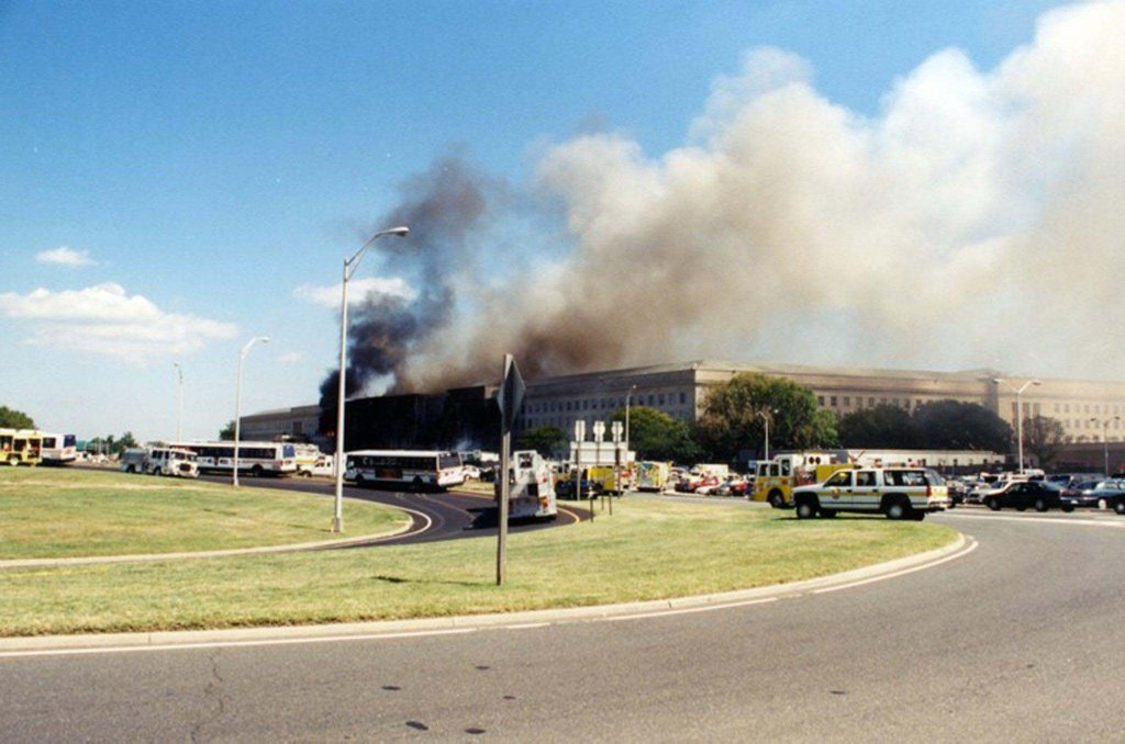 PENTAGON 2001_9_11 (18).jpg