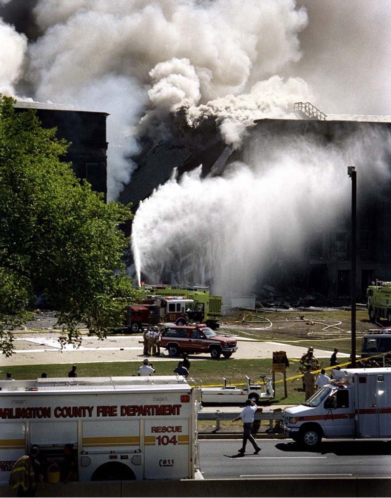 PENTAGON 2001_9_11 (19).jpg
