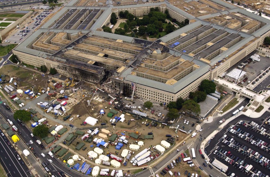 PENTAGON 2001_9_11 (20).jpg