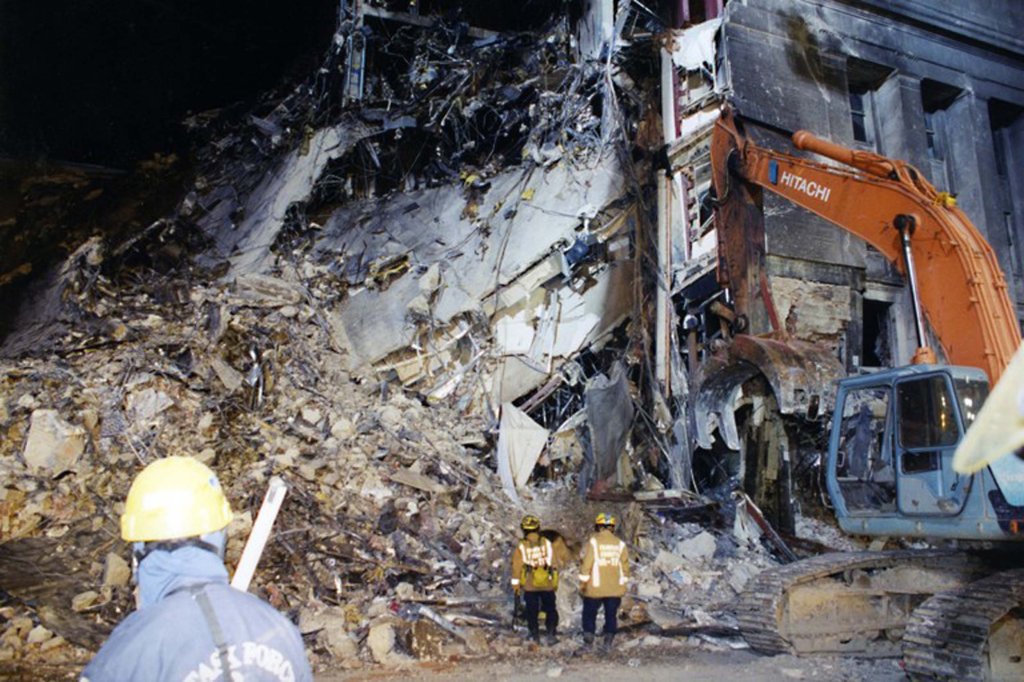 PENTAGON 2001_9_11 (22).jpg