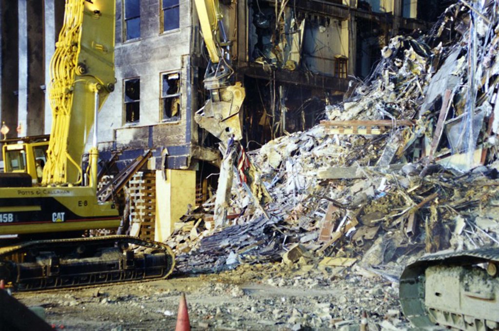 PENTAGON 2001_9_11 (24).jpg