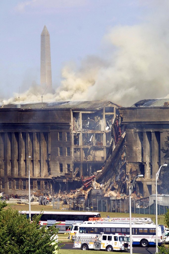PENTAGON 2001_9_11 (33).jpg