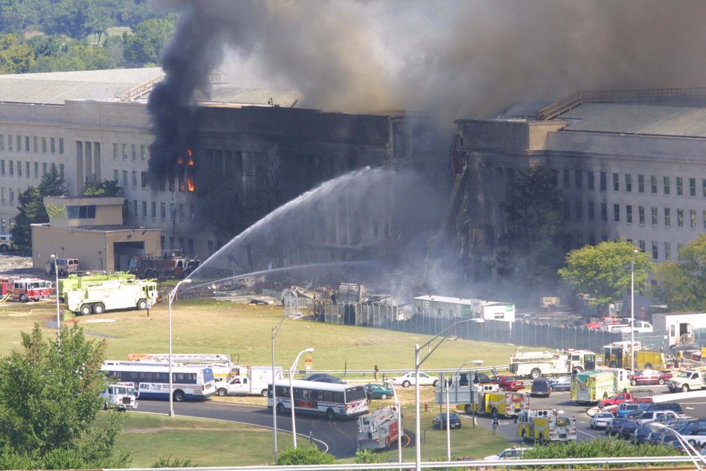 PENTAGON 2001_9_11 (36).jpg