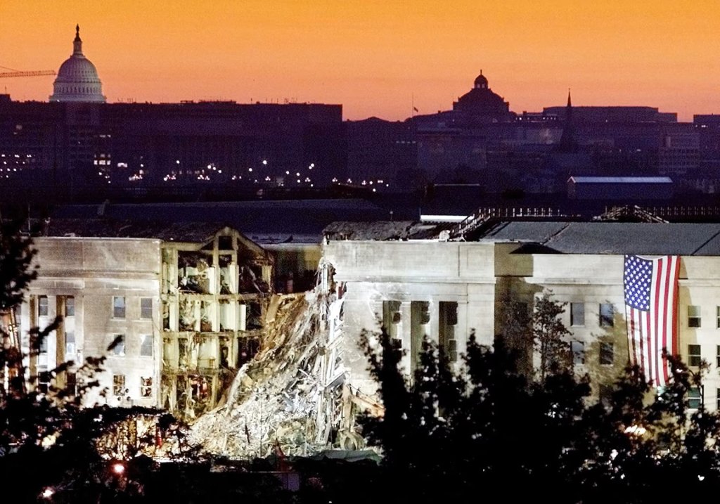 PENTAGON 2001_9_11 (40).jpg