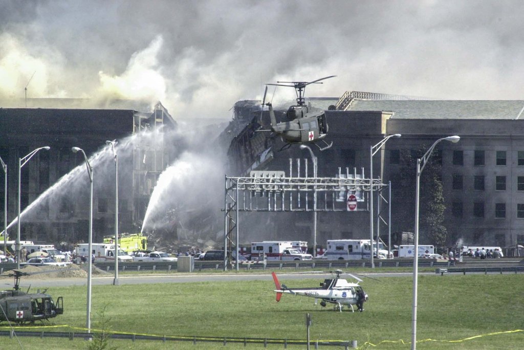 PENTAGON 2001_9_11 (43).jpg