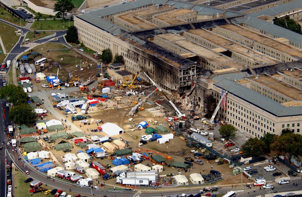 PENTAGON 2001_9_11 (44).jpg
