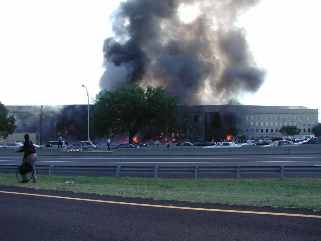 PENTAGON 2001_9_11 (54).jpg