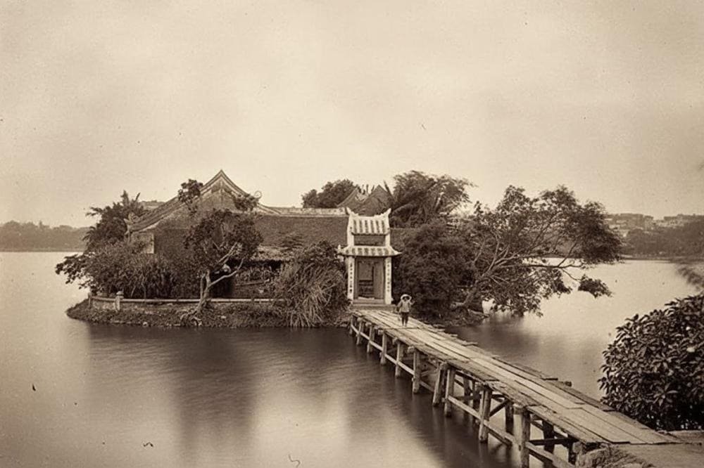 hinh-anh-cau-the-huc-vao-nam-1884.jpeg
