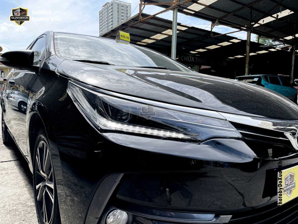 TOYOTA COROLLA ALTIS ĐEN - ĐÂM ĐẦU NỔ HẾT TÚI KHÍ (26).jpg