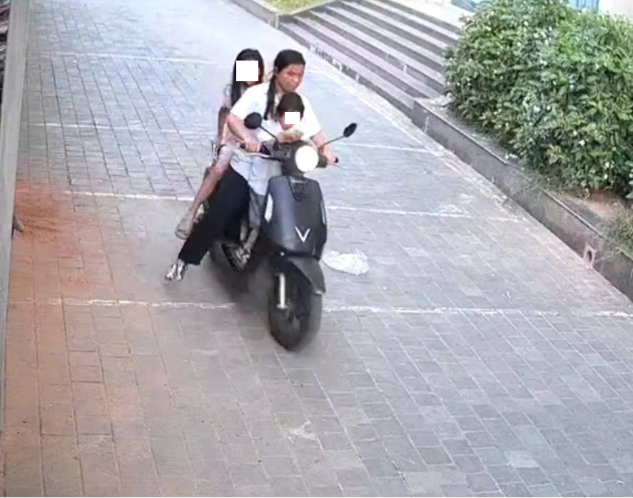 An trom xe MV.jpg