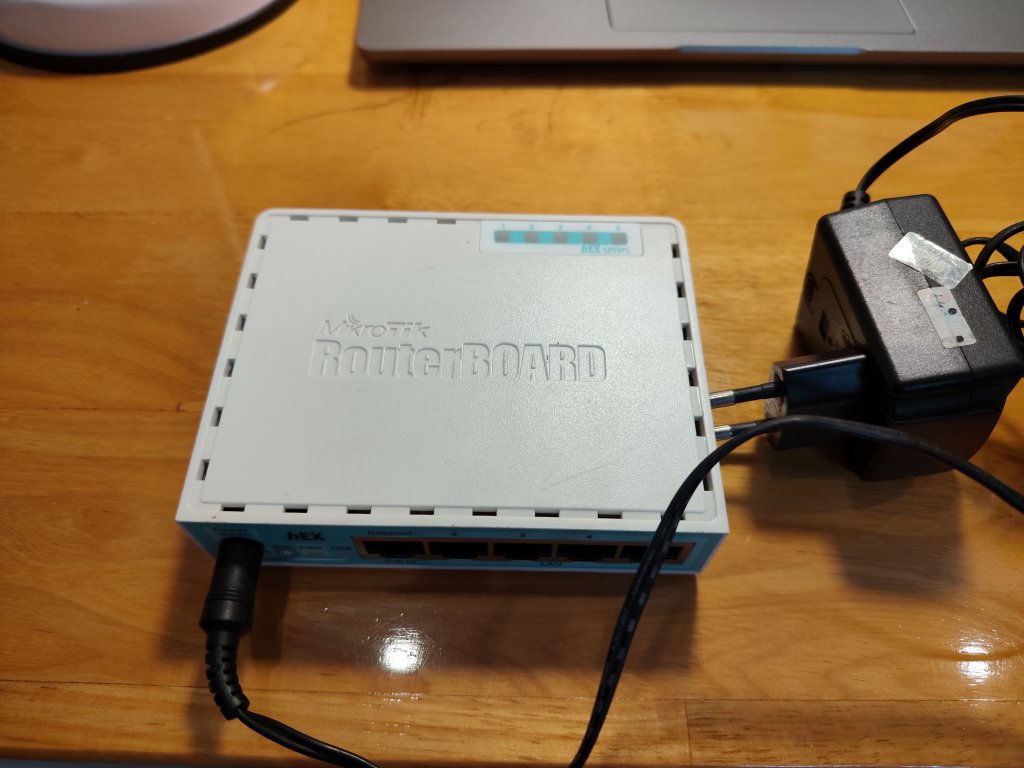 [Cần bán] - Bán router Mirotik.pin dự phòng.ram cũ | Mạng xã hội OTOFUN