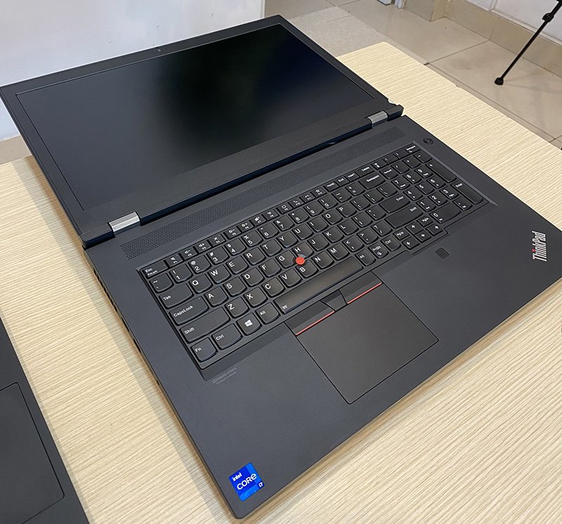 thinkpad P17.jpg