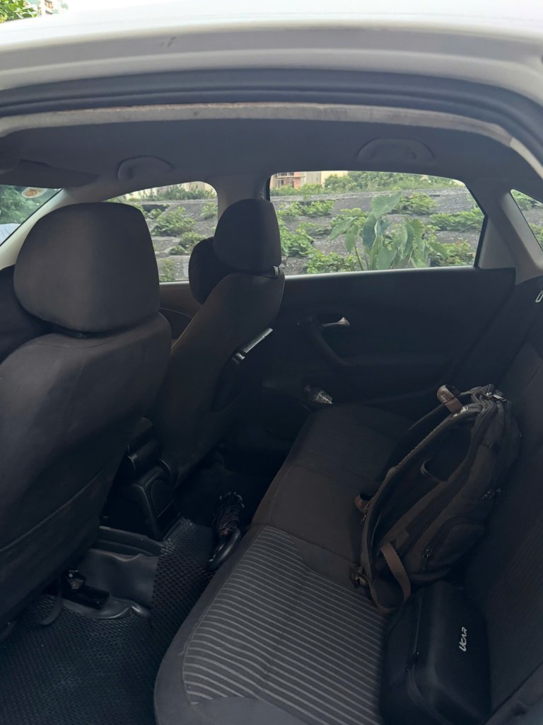 interior2.jpg