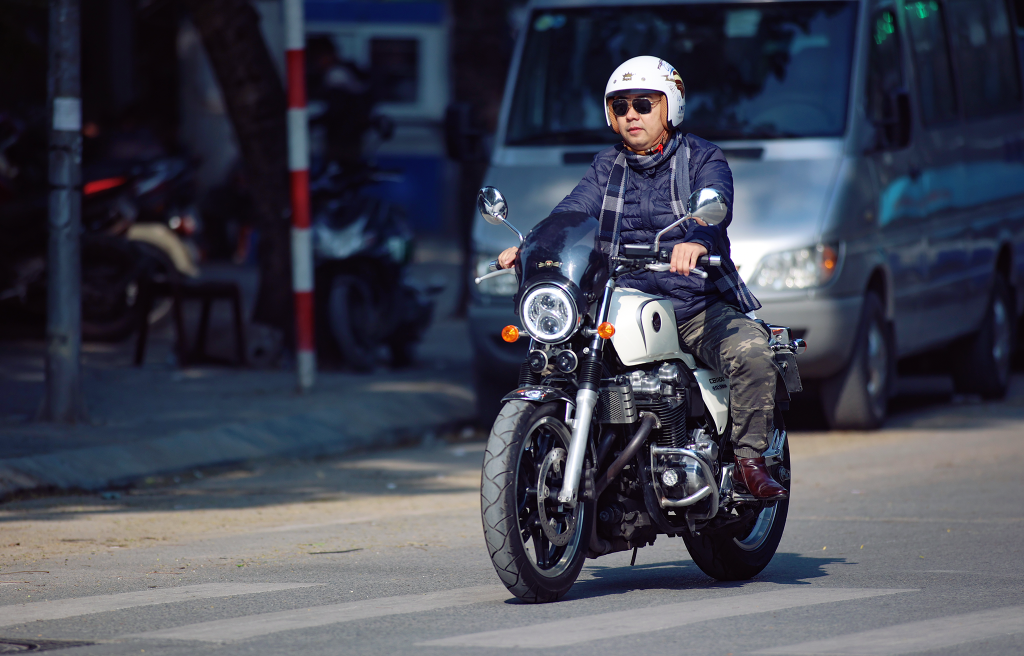 cb1100.png