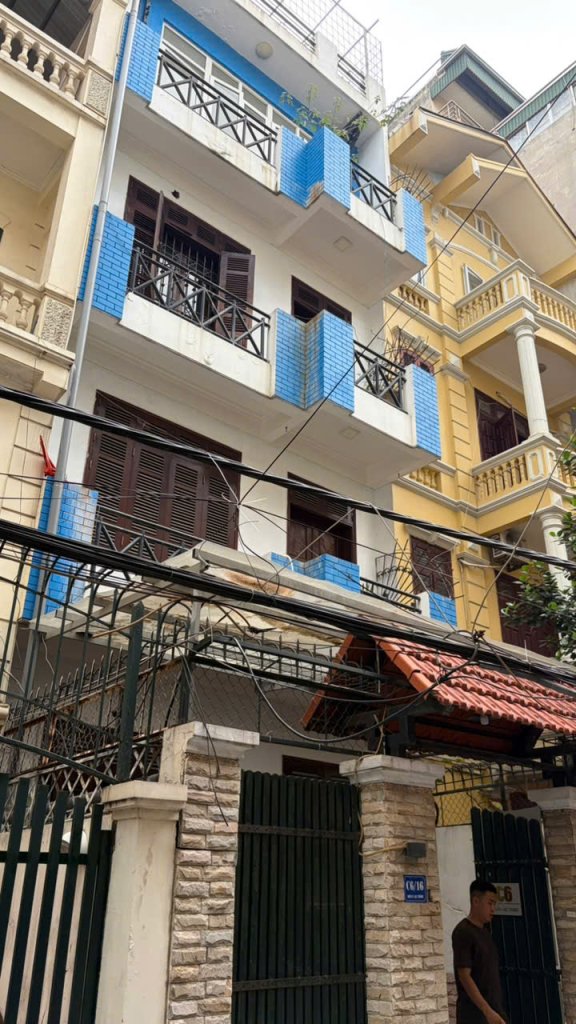 Mặt tiền.jpg