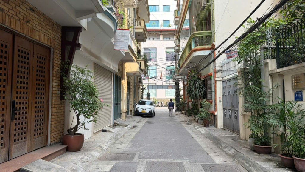 Nhà nhìn ra ngõ 61.jpg
