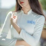lai-xuat-hien-thien-than-ao-dai-trang-khien-dan-mang-ngan-ngodocx-1585990583435.jpeg