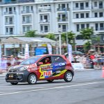 8 Thi dau 11.jpg