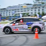 8 Thi dau 32.jpg