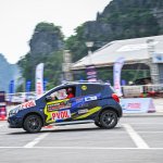 8 Thi dau 35.jpg