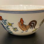 Chén cổ hình con gà của hoàng đế Thành Hóa thời Minh - Ancient chicken-shaped cup of Emperor C...jpg