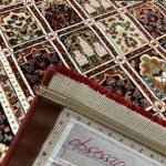 Isfahan 742 Red 3.jpg