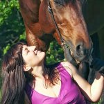 depositphotos_5993361-stock-photo-pretty-women-with-horse-01.jpeg