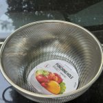 Rổ inox 28cm Punching Hole Basket có tay cầm LocknLock MIXB12826.jpeg