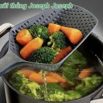 Muôi thủng Scoop™ Plus Black Colander Joseph Joseph 100666.jpg